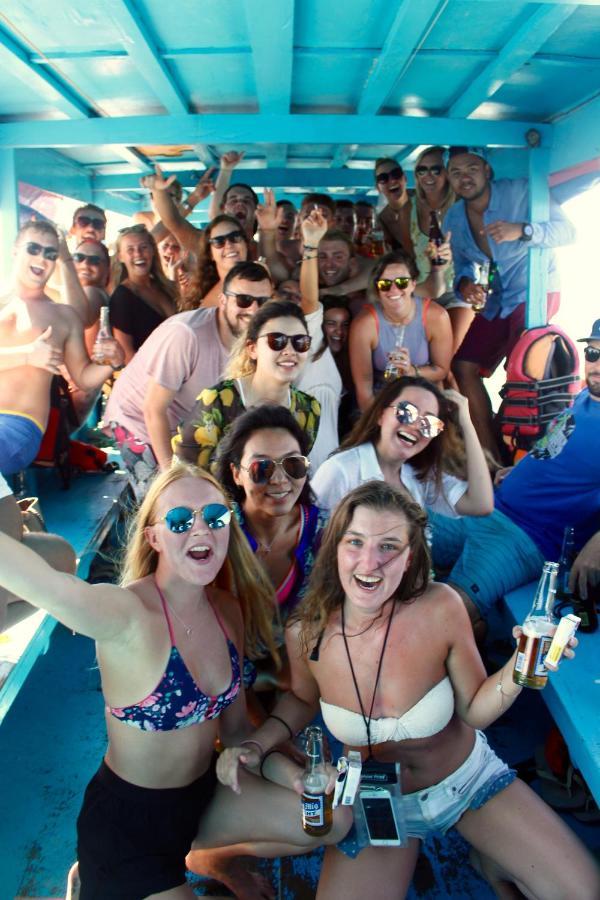 Boracay Island マッド モンキー ホステル ボラカイホステル エクステリア 写真