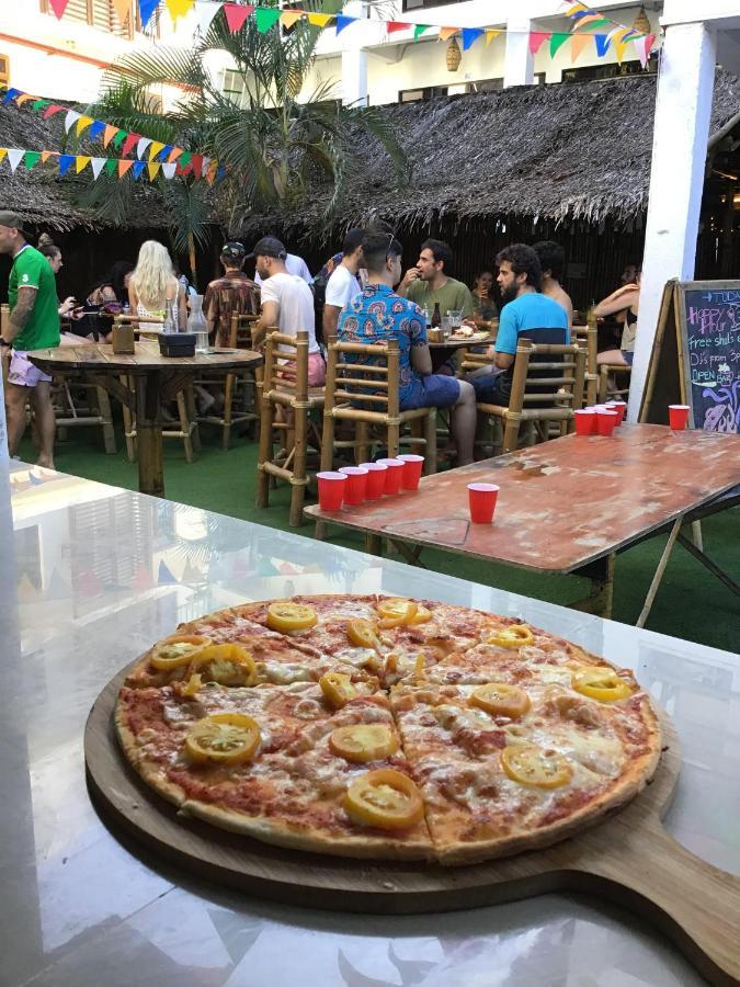 Boracay Island マッド モンキー ホステル ボラカイホステル エクステリア 写真